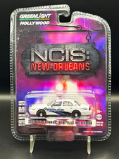 GreenLight Hollywood NCIS New Orleans 2006 Ford Crown Vic Police 1:64 LE