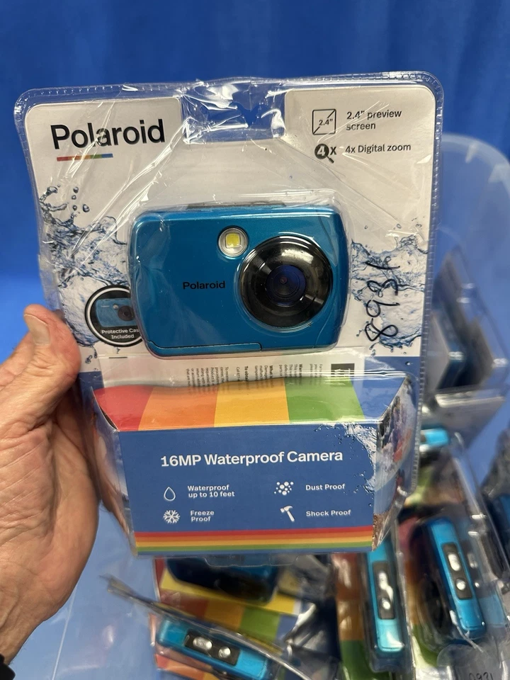 Polaroid iS048 16MP Waterproof Up to 10 ft. VIDEO & PICS UNDERWATER!  READ INFO - Image 3 of 4