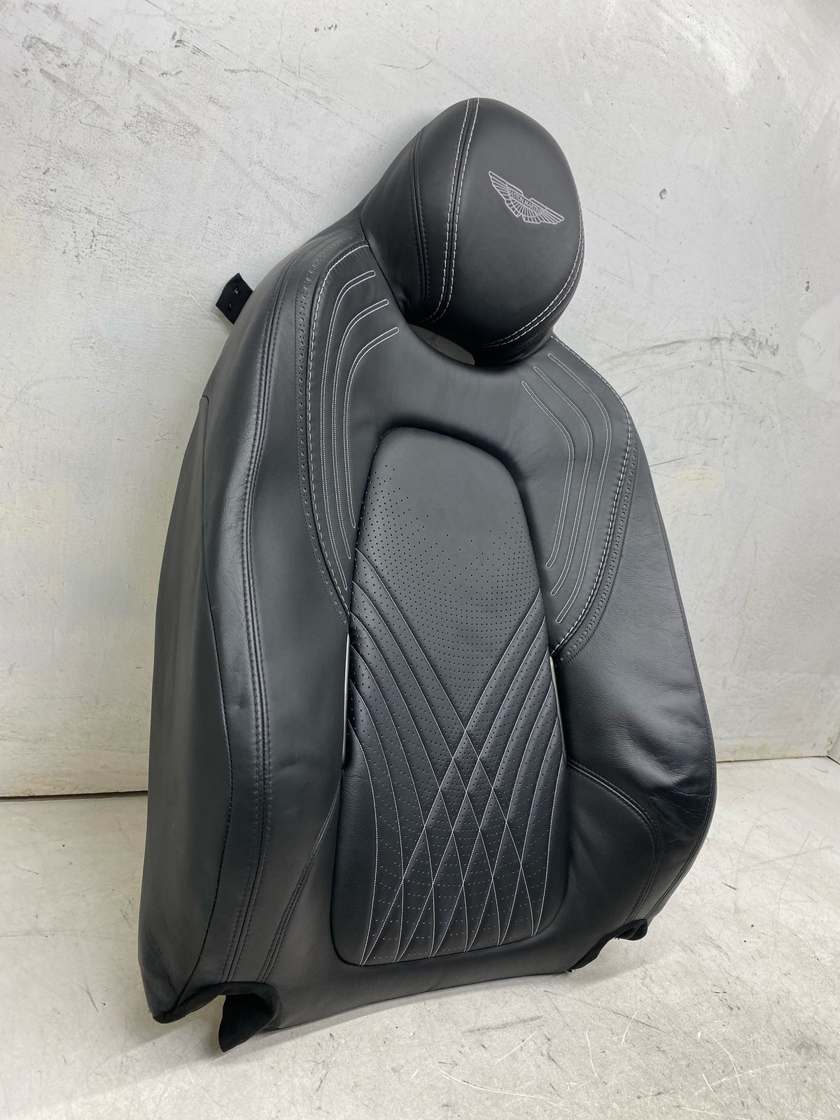 2020-2025 ASTON MARTIN DBX FRONT LEFT DRIVER UPPER HEATED & VENTED SEAT CUSHION