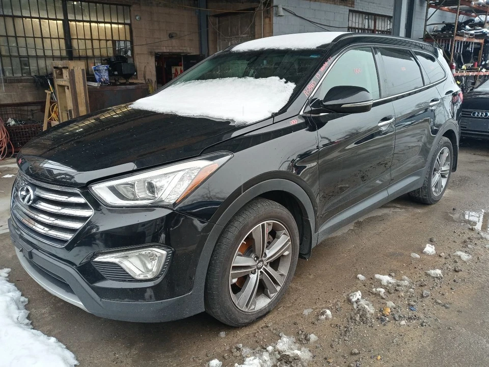 2015 Hyundai Santa Fe OEM engine radiator fan assembly 121k miles fits 13-19 - Imagem 4 de 4