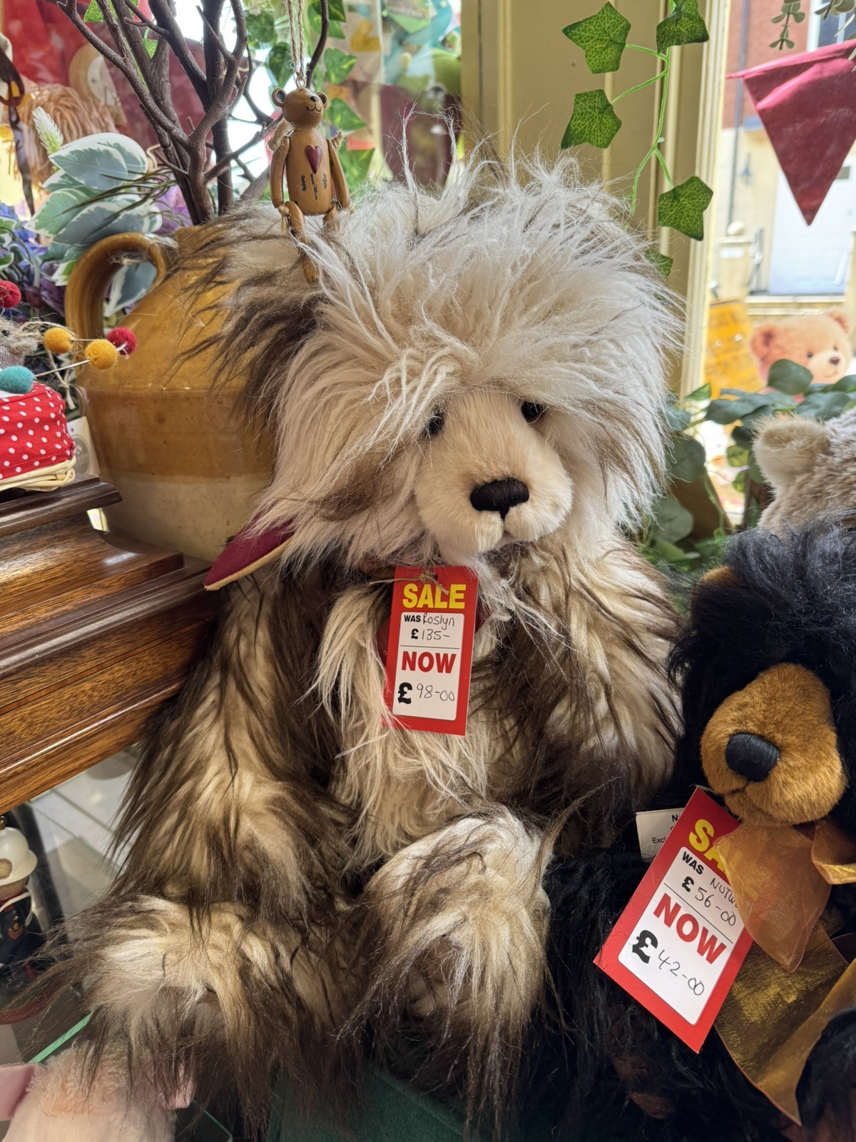 Charlie Bears Roslyn - 2023 Plush Collection
