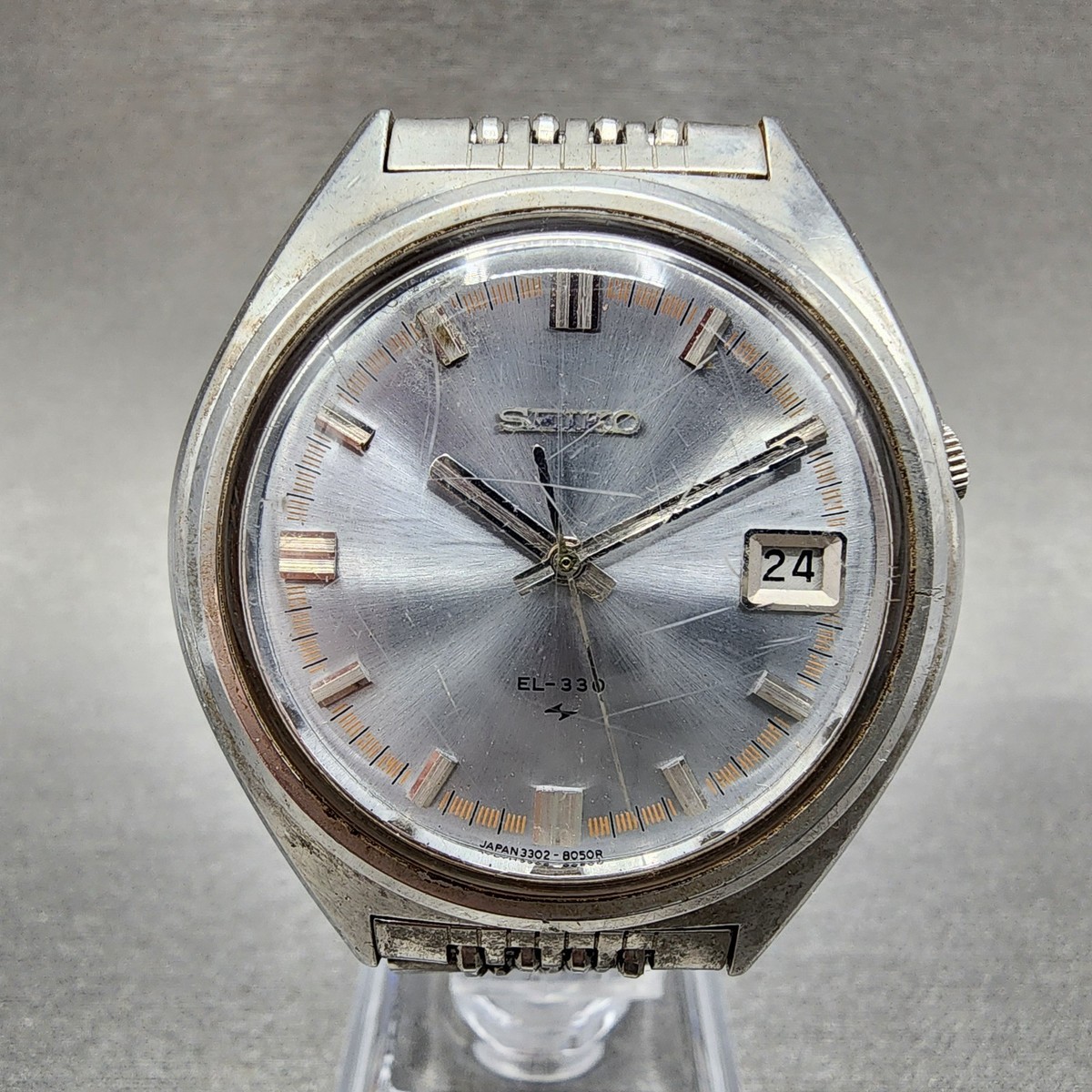 Seiko EL-330 Watch Men 39mm Blue Dial Silver Tone Date Round 3302