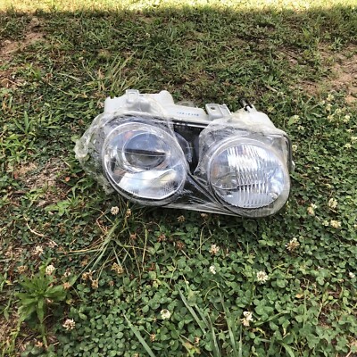 DEPO 317-1117R Acura Integra  ￼1998-2001 Right Headlight Assembly NEW