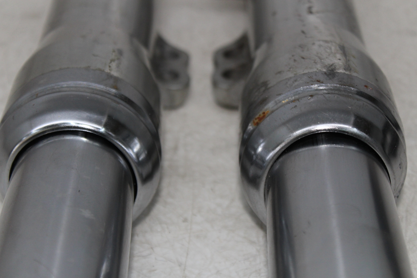 00-06 HARLEY-DAVIDSON DYNA FXDBI FRONT LOWER FORKS SHOCK SUSPENSION SET PAIR