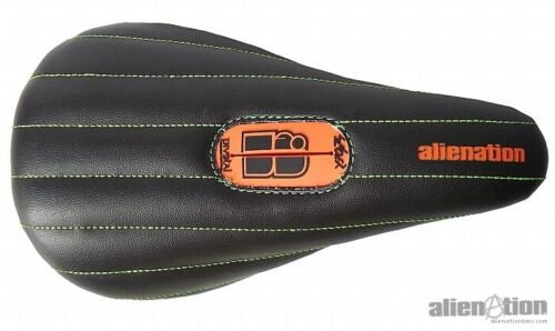 ALIENATION BMX Pivotal Slider Seat MisFit (Black) - Bild 3 von 4