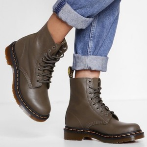 doc martens pascal green