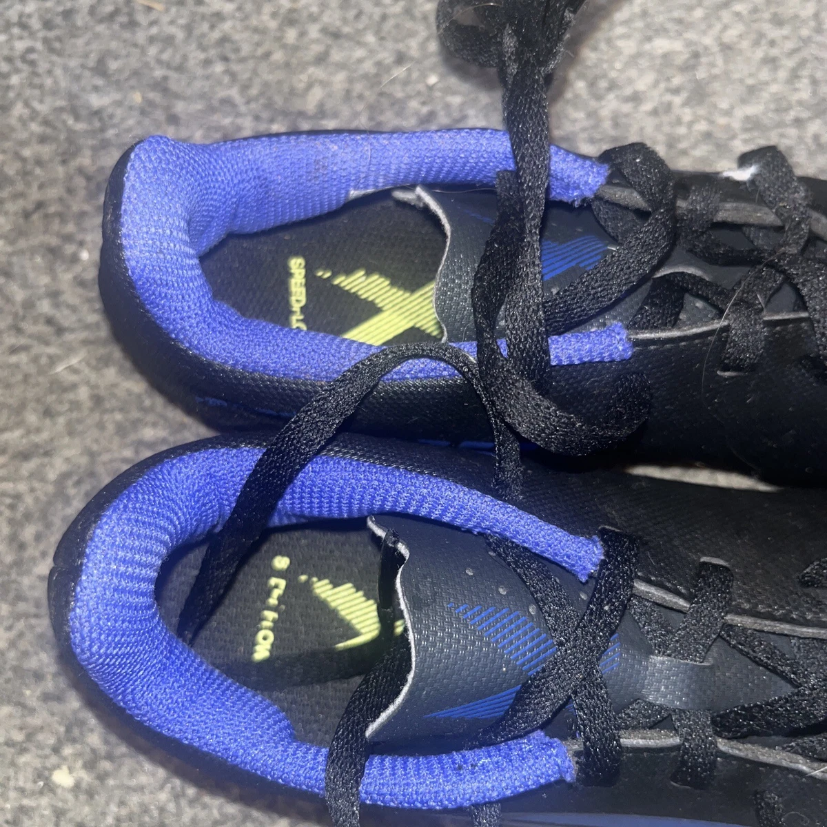 Boys astro hotsell trainers size 1