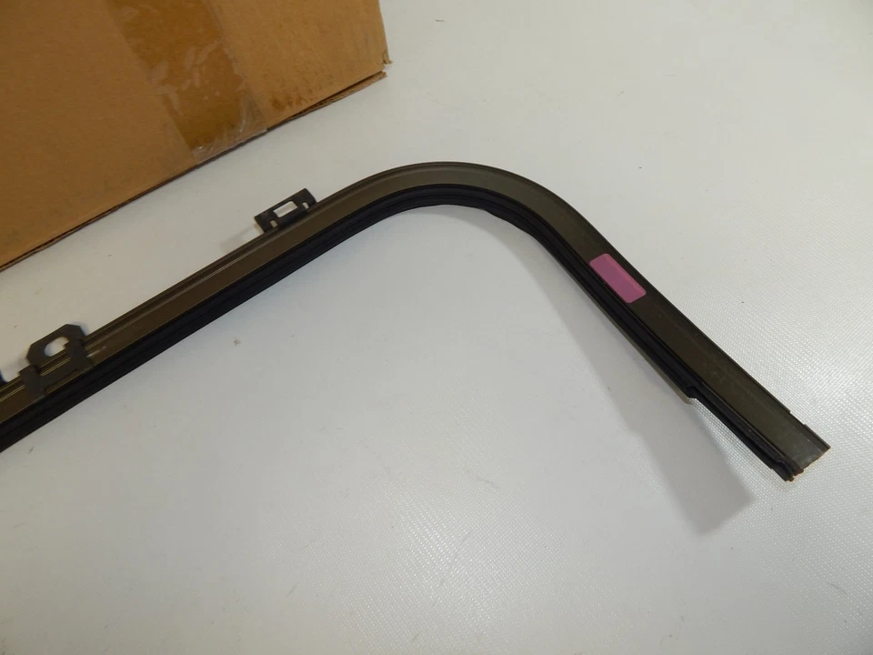 New OEM 1997-2003 Ford Escort Mercury Tracer Seat Belt Track Right Passenger - Изображение 2 из 4