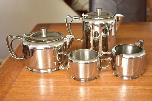 OLD HALL 4 PIECE CUMBERLAND TEASET BRIGHT SHINY FINISH