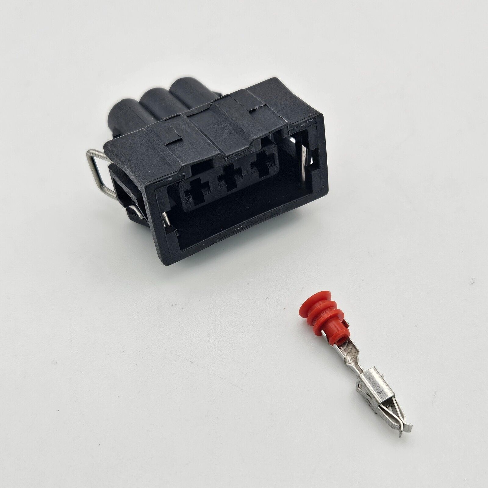 JOKON 95mm ROUND LIGHT LAMP 3 WAY PIN CONNECTOR PLUG ELDDIS CARAVAN MOTORHOME