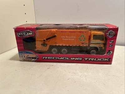 Fast Lane RECYCLING TRUCK. Die-Cast. Pull Back and Go. Scale 1:50 New in Box.