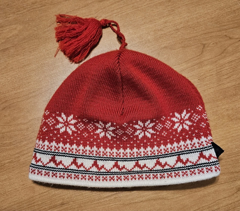 Gorro de colección Marmot mezcla de lana copo de nieve borla trenzada hecho en Canadá Foto 3 de 4