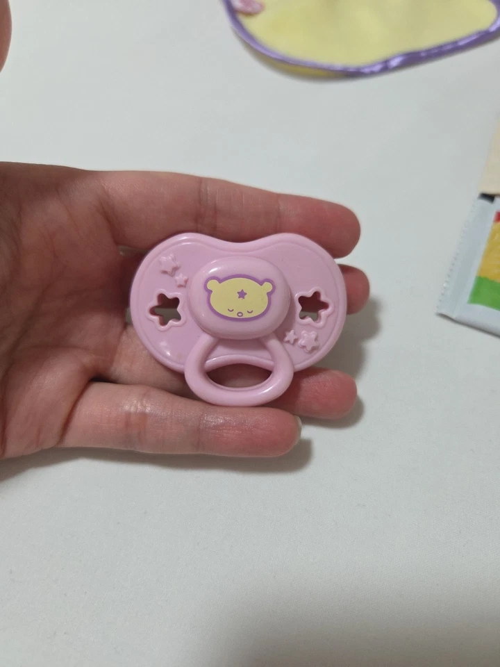 Baby Alive Soft Face 2006 2007 Magnetic Spoon Bottle Sweet Slumbers Pacifier Bib - Image 3 of 4