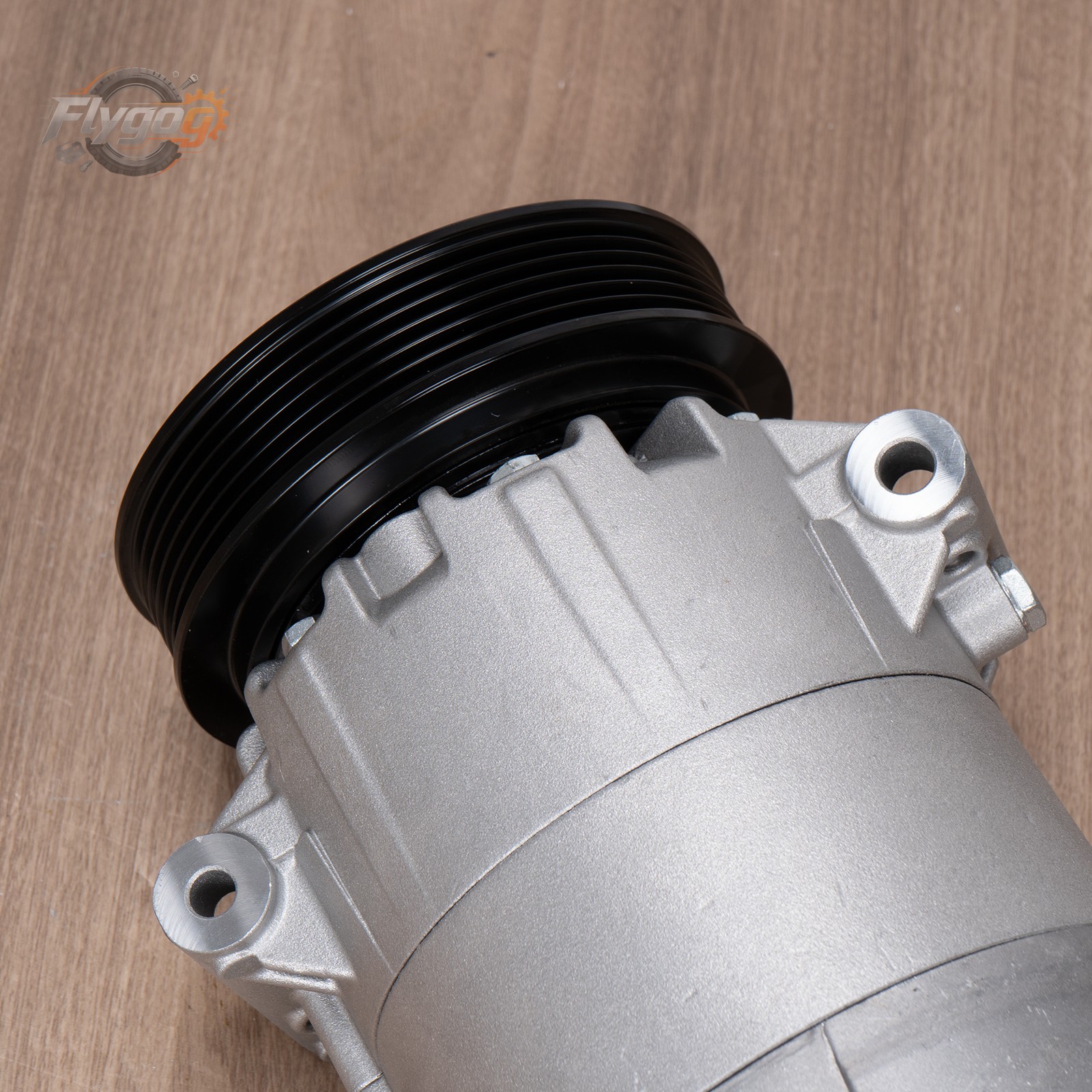 Maserati Quattroporte 2003-2007 Compressor with bracket P/N 284728