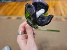 Vintage 2 BEAUTIFUL HAND BLOWN ART GLASS FLOWERS w/ 19' GREEN LONG Glass STEMS  — photo 4