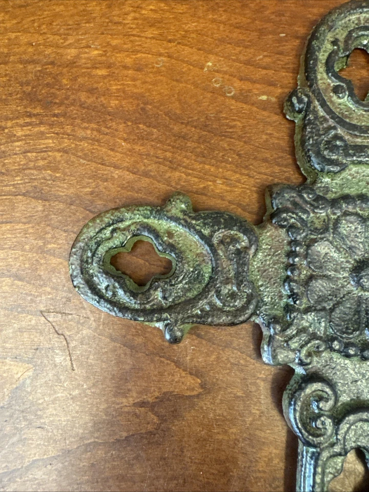 Cast Iron Cross 6 3/4” Rustic Wall Hanging Country Christian Western Décor - Image 3 of 4