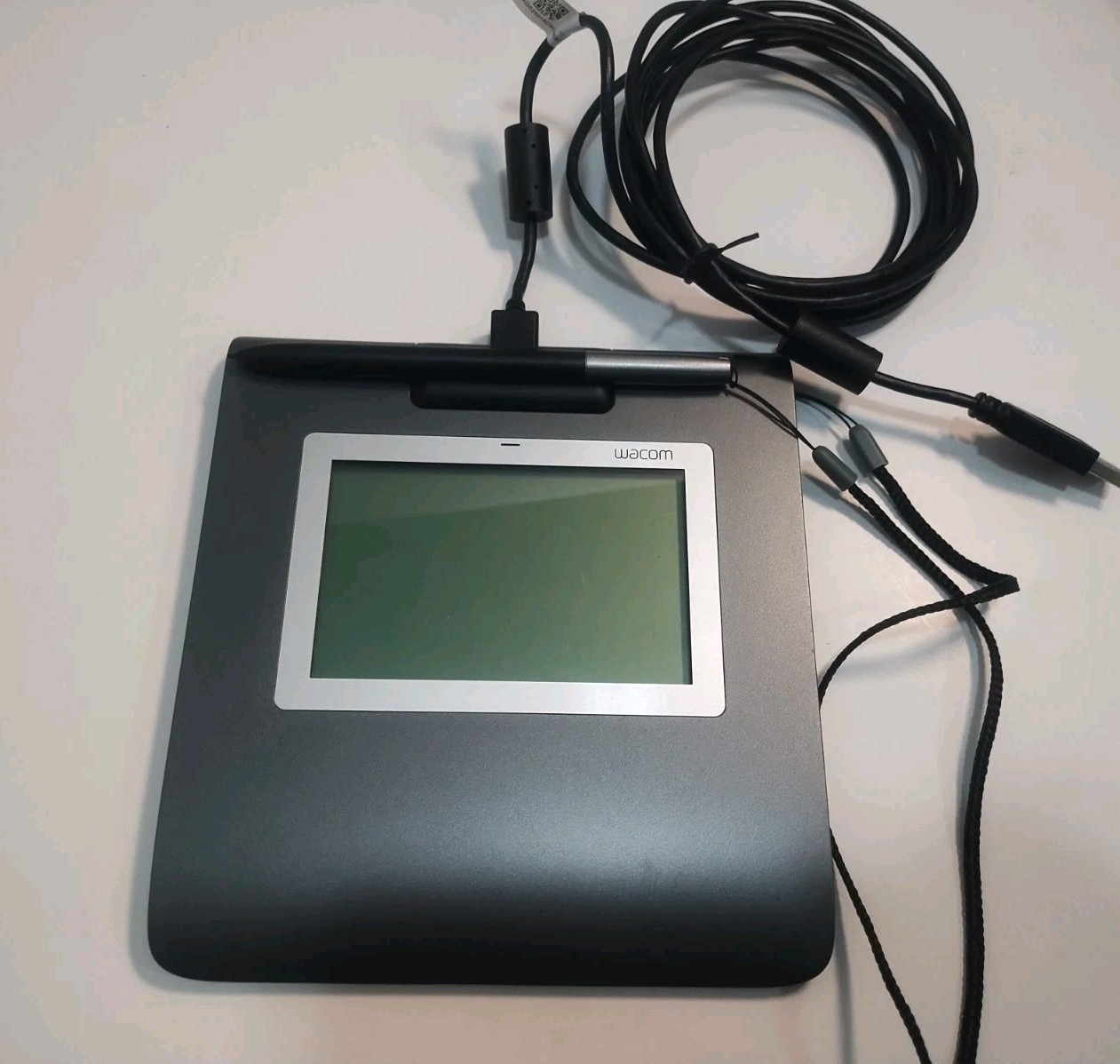 Wacom STU-430 4.5" Monochrome Signature Pad, 2540 lpi, 1024 Pressure Level, Pen,