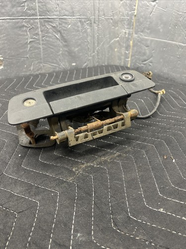 2009-12 Ram 1500/2500/3500 OEM Park Assist Camera W/Tailgate Handle 56054164AB - Picture 4 of 11