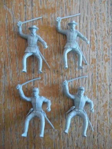 1961 MARX  Giants Blue and Gray Playset full set of 4 light gray Rebel Cavalry