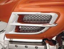 Show Chrome Chrome Side Fairing Accent Grille 52-682