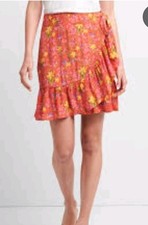 Gap size Med vintage floral wrap skirt Pockets Tie Belt NWT