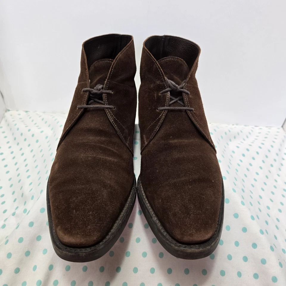 John Lobb Romsey Hombres EE. UU. Talla 8 Marrón Oscuro Gamuza Octubre Suela Botas Chukka Cordones Foto 4 de 4