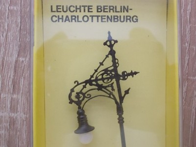 BRAWA Nr. 5174 Leuchte ''Berlin-Charlottenburg'', OVP!
