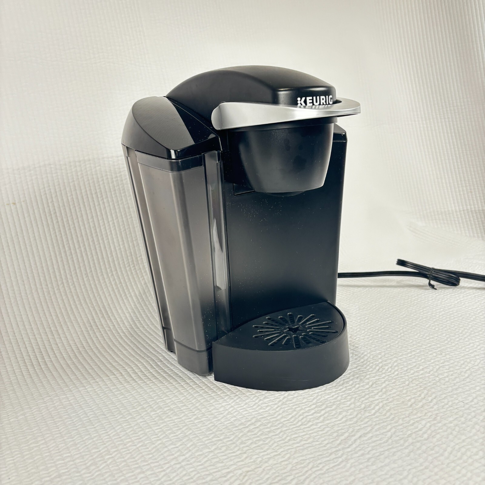 Keurig KClassic K50 Coffee Maker Single Serve KCup Pod Coffee Brewer