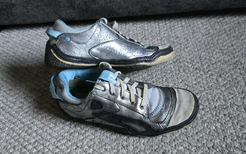 Cushe Boutique Sneakers Leather Silver Black Shoes Distressed Womens Size 7 - Picture 7 of 9