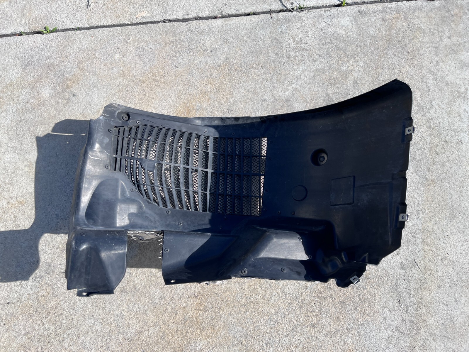 FERRARI 488 REAR LEFT DRIVER LH SIDE WHEEL LINER OEM 87495000 200859