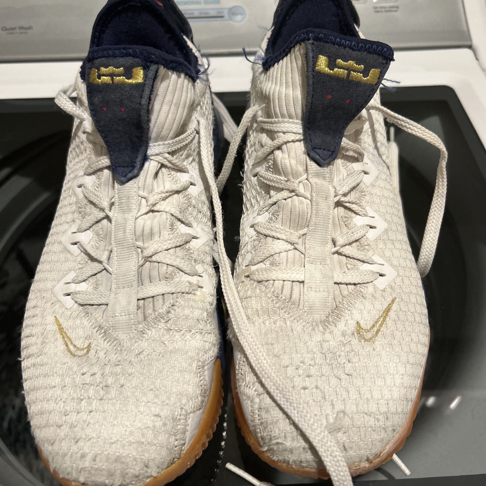 Nike Mens Lebron 16 CI2668-101 White Blue Basketball Shoes