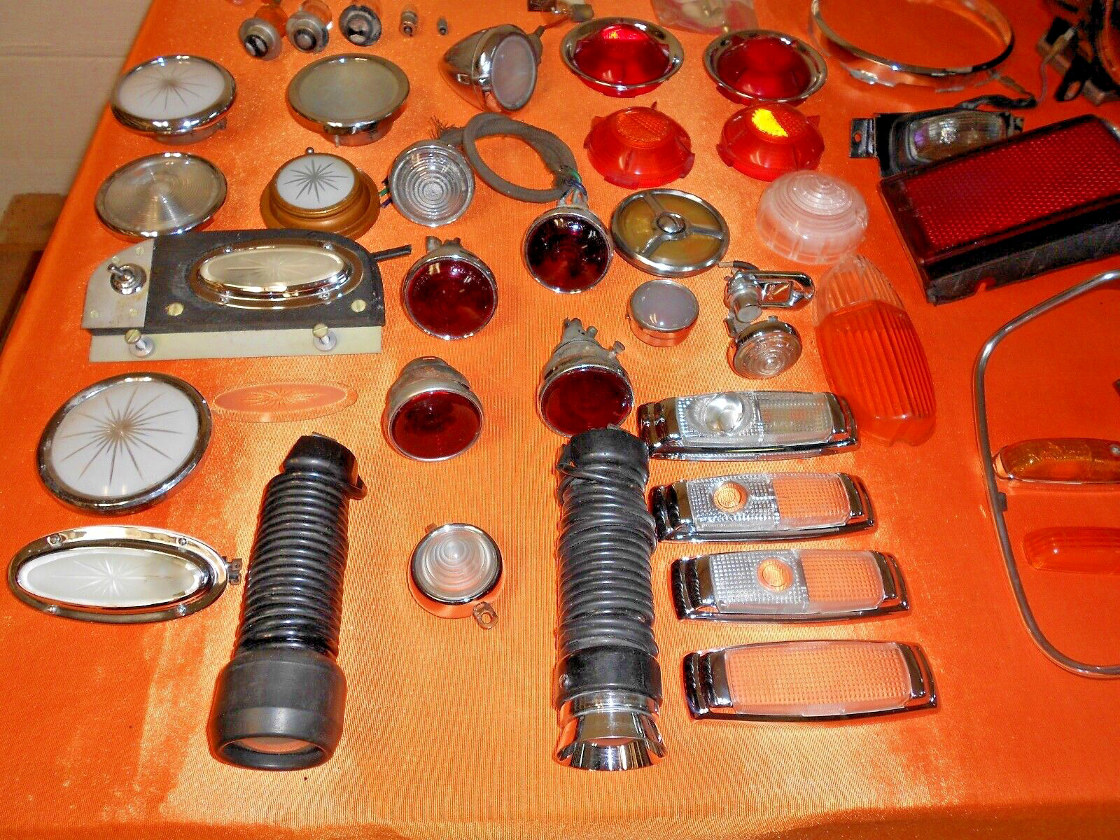 ROLLS ROYCE CLOUD BENTLEY 1955-1965 COVER. WORLDS LARGEST USED PARTS INVENTORY