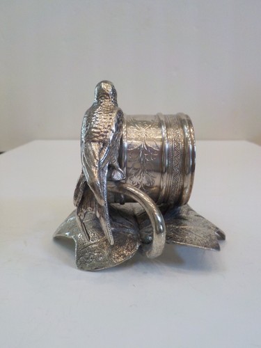 Meriden Victorian Silver Plate Figural Napkin Ring, Bird on Leaf (#2) - Picture 4 of 7