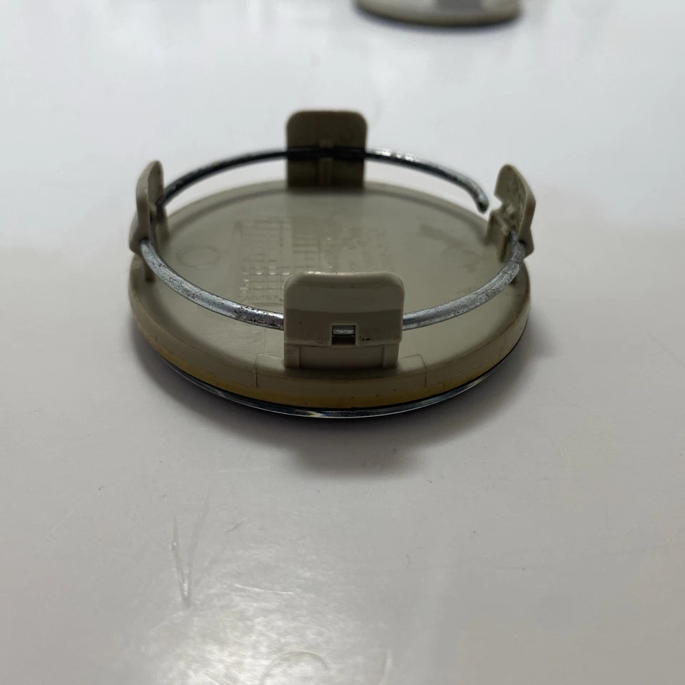 HYUNDAI AZERA GENESIS SANTA FE KONA 5  WHEEL RIM HUB CAP HUBCAP CENTER COVER - Image 4 of 4