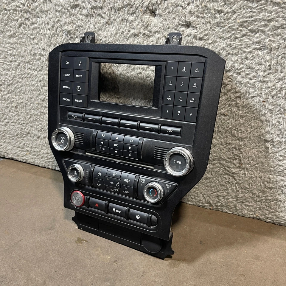 2018 - 2020 FORD MUSTANG Radio and Climate Control Panel JR3T-18E243-AE - Image 4 of 4