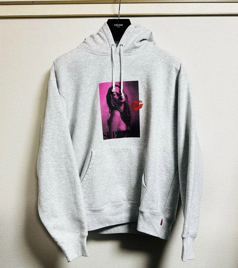 Sweat à capuche homme Supreme M Kate Moss gris iconique streetwear rare limité