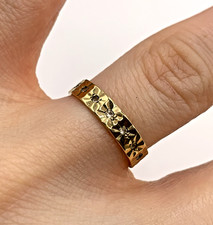 9 ct Gold CZ Textured Eternity Band Ring 375 Yellow Gold - Size J 1/2