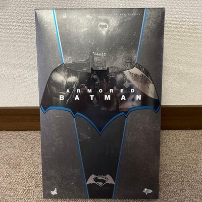Batman V Superman Armored Batman 1/6 Hot Toys