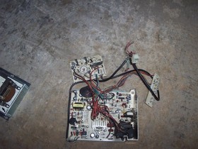 BALLY GAME MAKER MONITOR PCB WORKS PERFECT LOOK! TATUNG  MODEL VS 14428