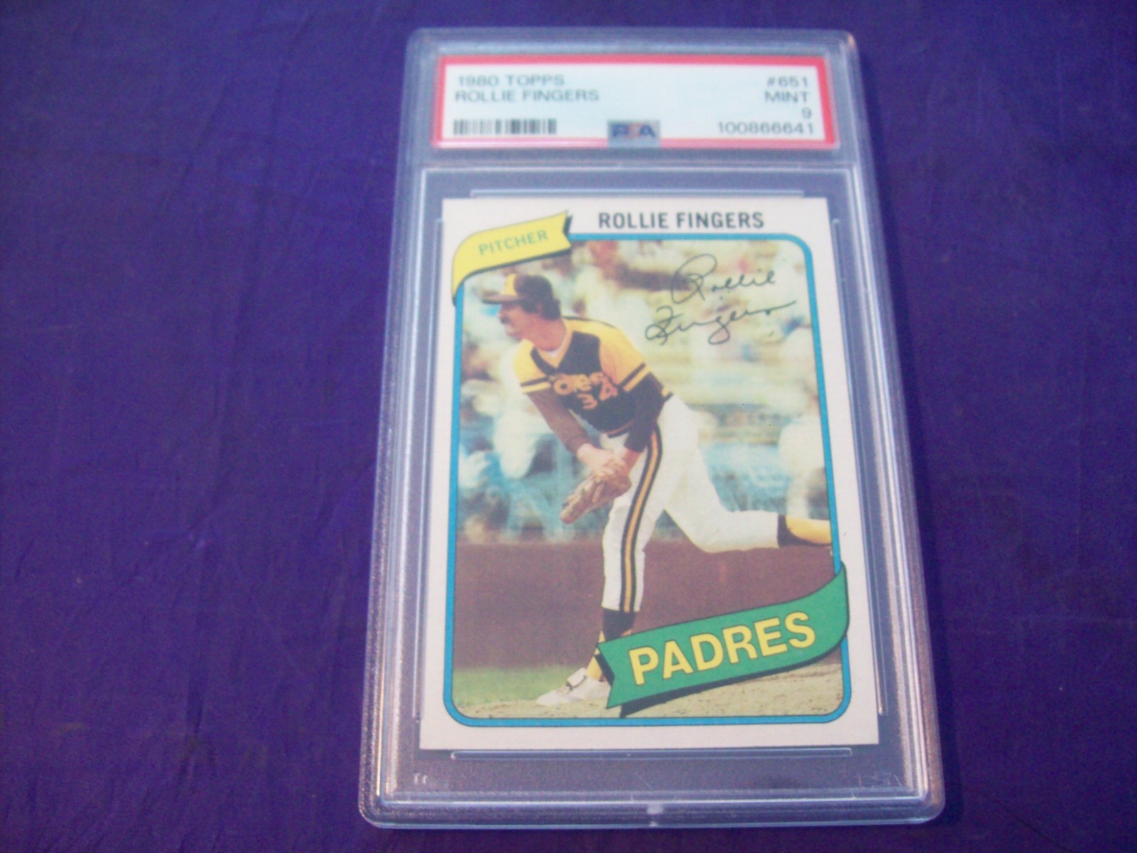 1980 TOPPS #651 ROLLIE FINGERS PSA 9