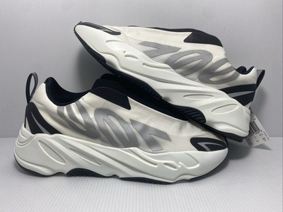 Brand New Adidas White Black Analog Reflective Yeezy 700 MNVN IG4798 Size 9.5