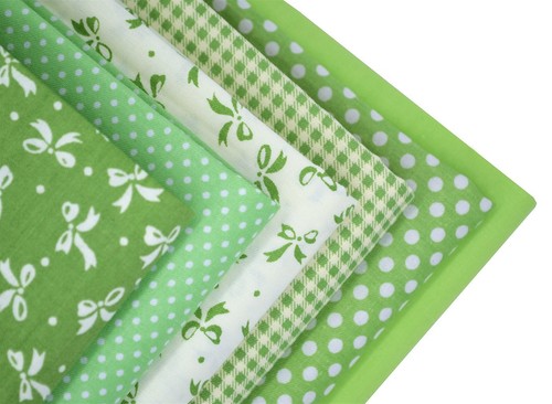 Green Fat Quarters Fabric 18x22 inches Quilting Fabric Sewing Crafting DIY - Picture 2 of 7