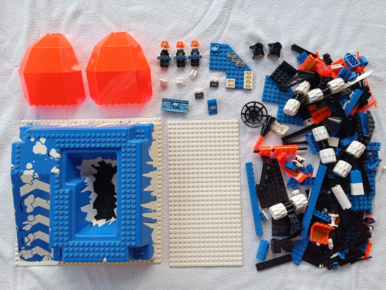 LEGO 6983 ICE STATION ODYSSEY SPACE ICE PLANET 2002 LEGO