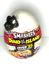 Zuru Smashers Mega Dinosaur Egg Dino Island Over 25 Surprises NEW Sealed