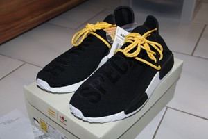 hu race black