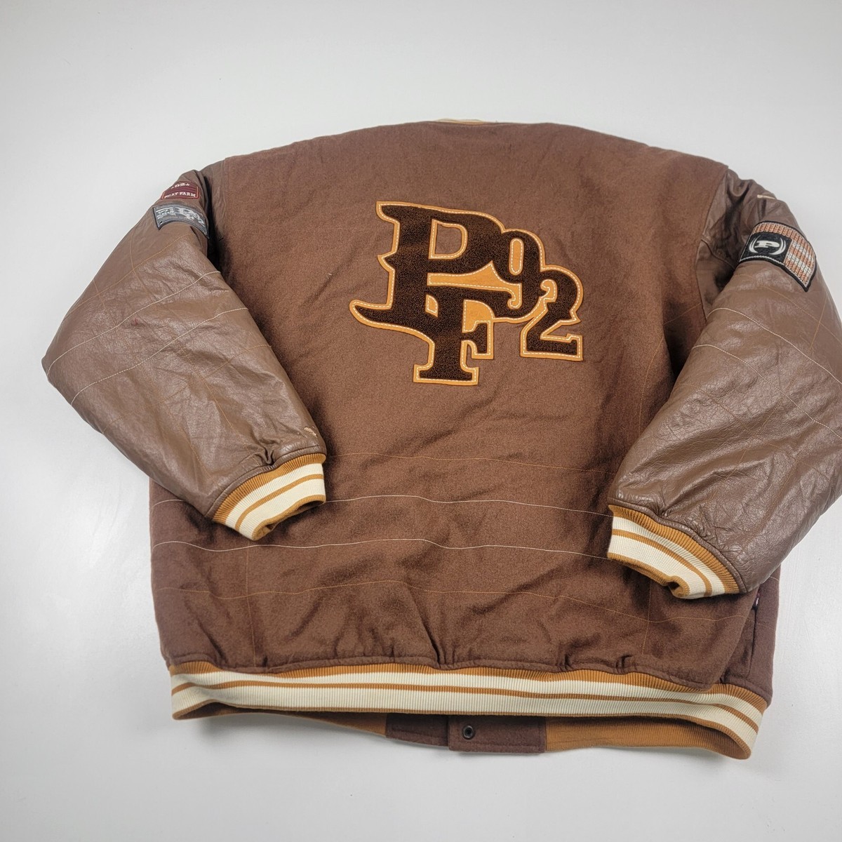 Vintage Y2K Lined Brown Vest with Embroidery Details Vintage Y2K Lined Brown Vest with Embroidery Details