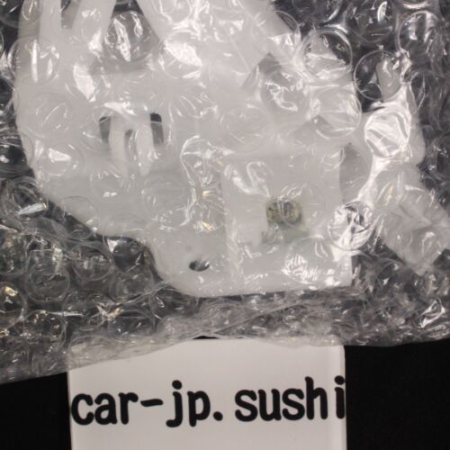 MAZDA GENUINE MAZDA3 5DR 2004-2008 Hatchback Bumper Retainer Support Bracket SET - Picture 9 of 10