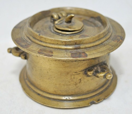 Antique Brass Ink Well Pot Original Old Hand Crafted Engraved - Picture 1 of 8