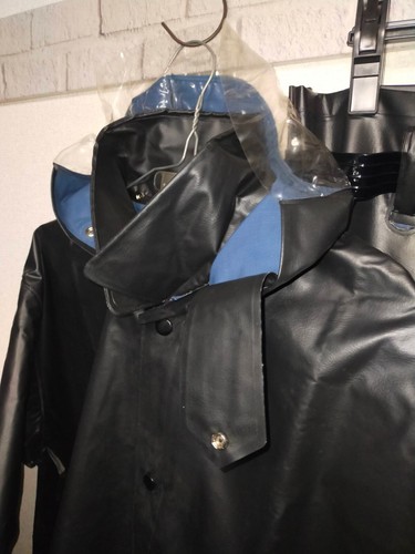 Retro Kohshin black thick PVC vinyl worker rainsuit jacket and pants - Picture 6 of 24