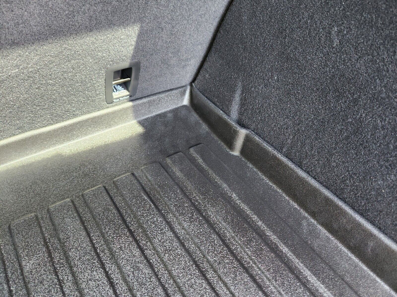 Picture 4 of 23